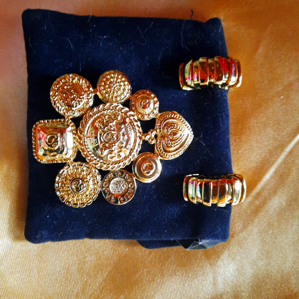 Vintage Clip Earrings